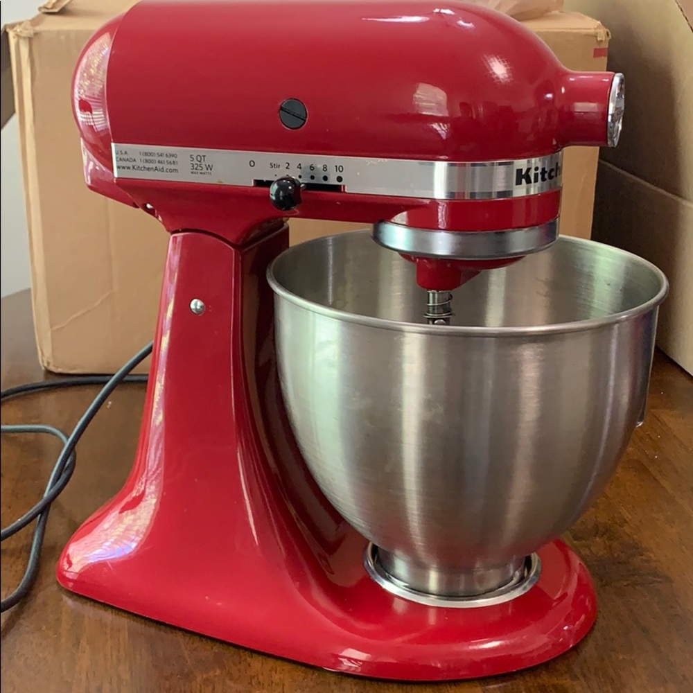 Kitchenaid 5-quart Artisan Tilt-head Stand Mixer